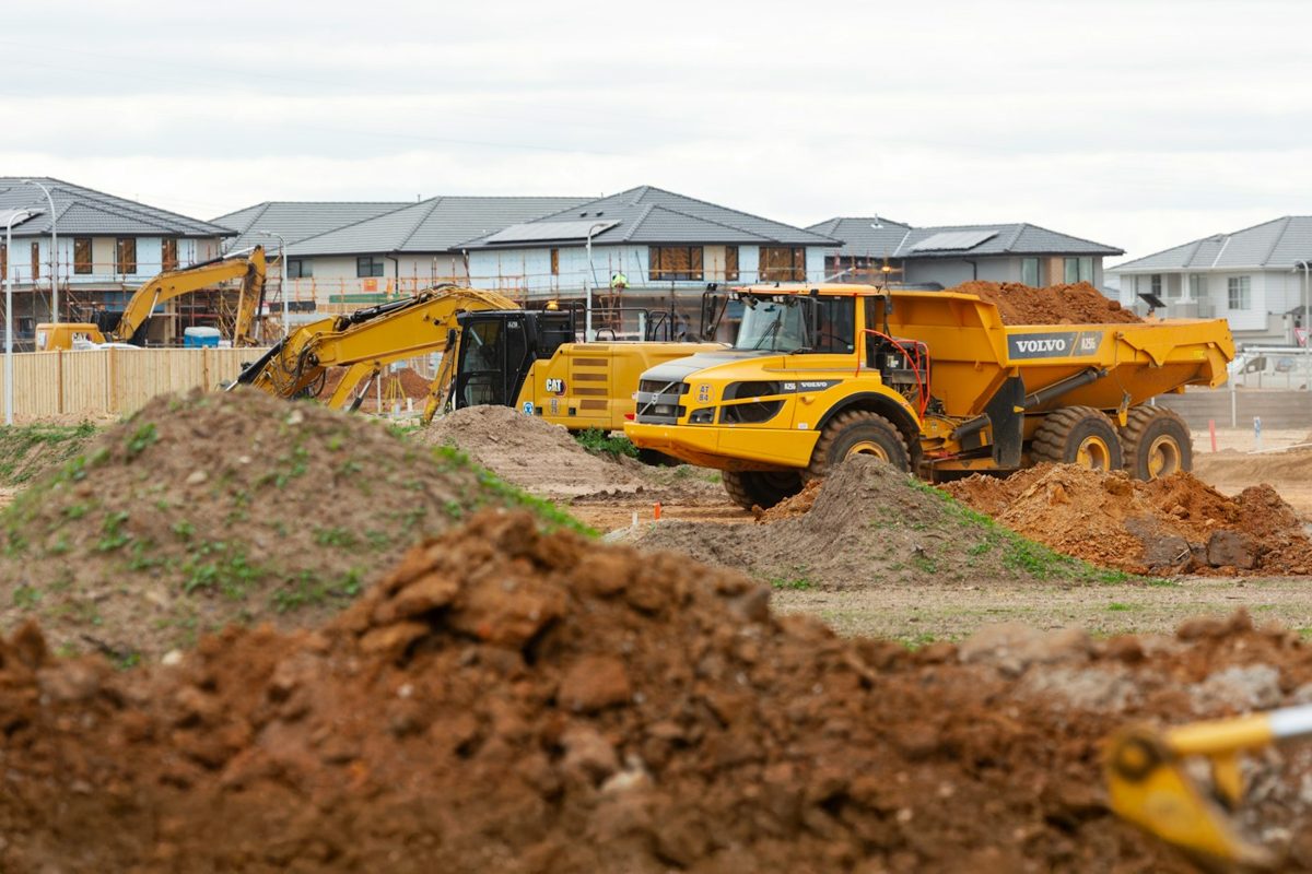 Mezzi da cantiere in un cantiere Mezzi da cantiere in un cantiere